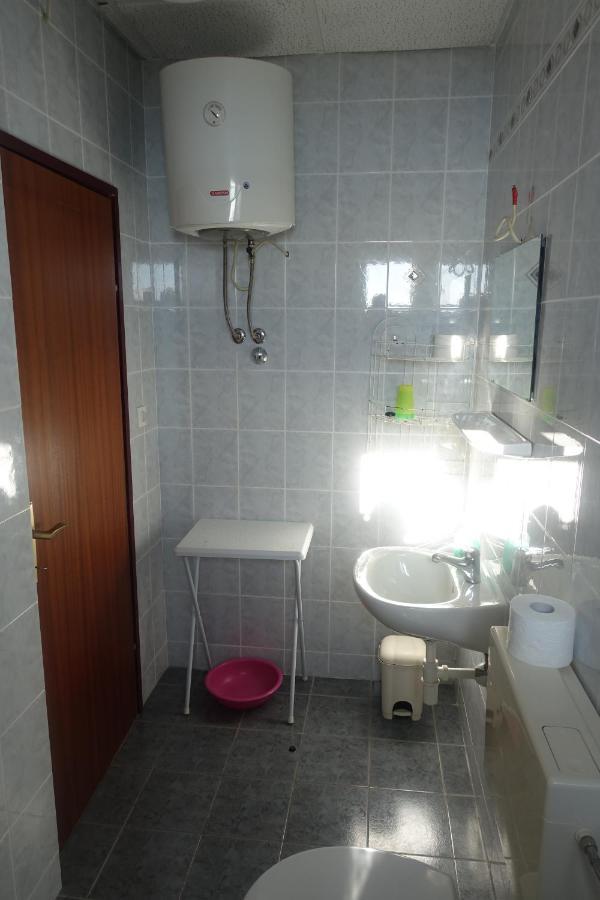 Apartments Galeb Rtina Εξωτερικό φωτογραφία