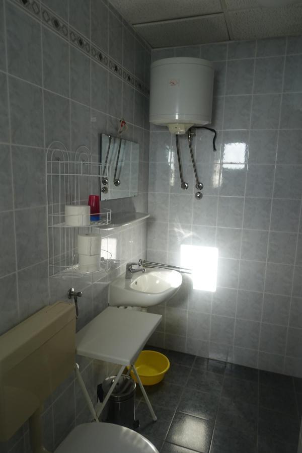 Apartments Galeb Rtina Εξωτερικό φωτογραφία